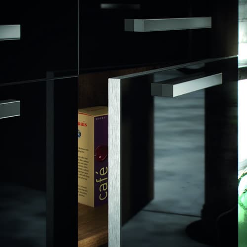 Sorrento Gloss Black